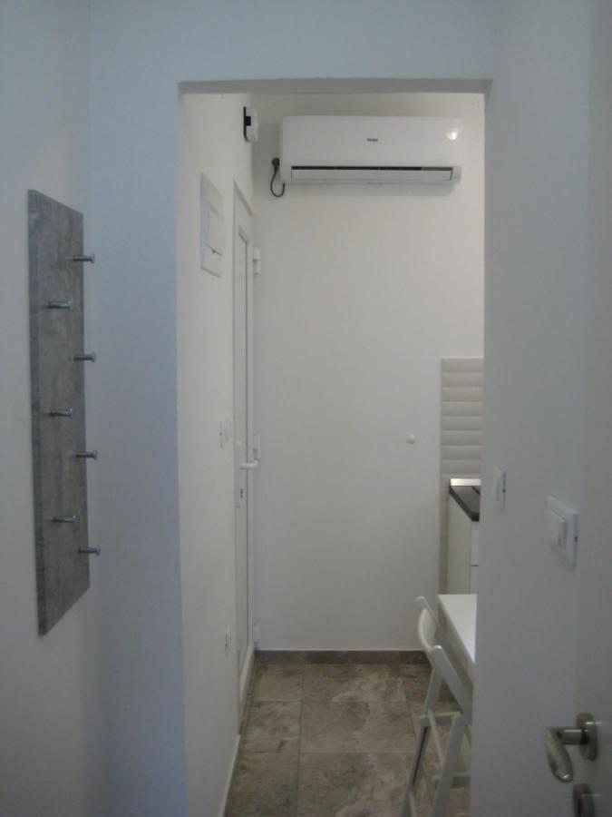 Peninsula Apartment